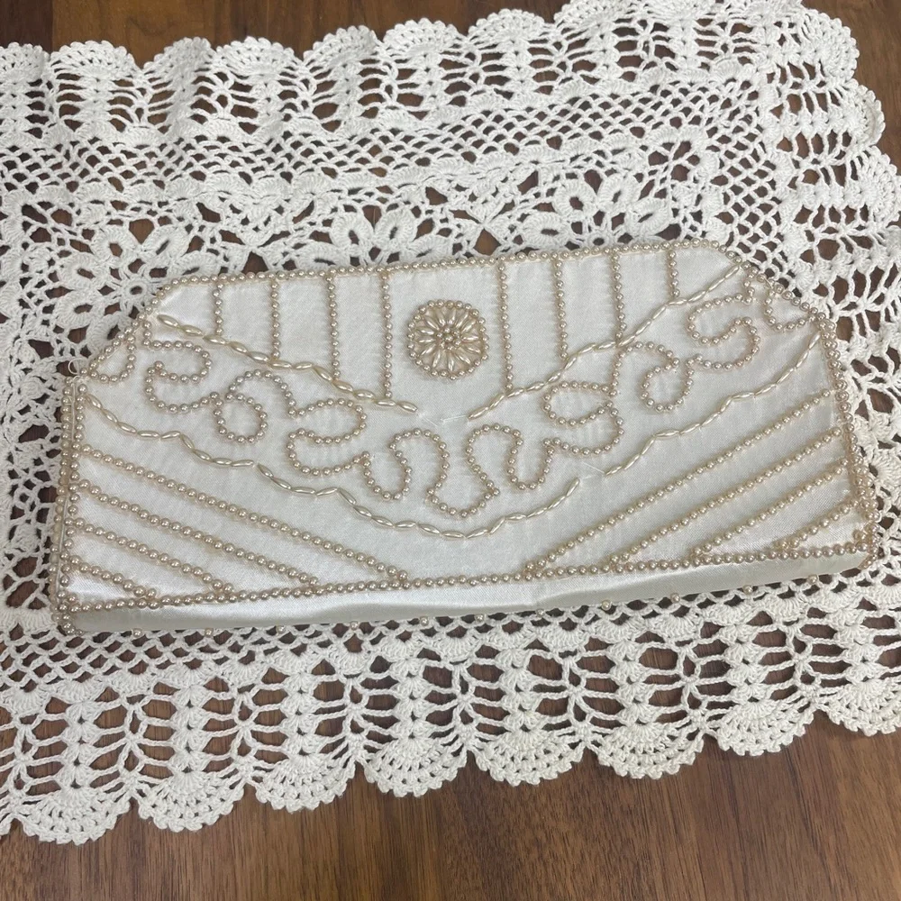Vintage Cream/White Pearl Clutch Purse Satin FLAW 1959